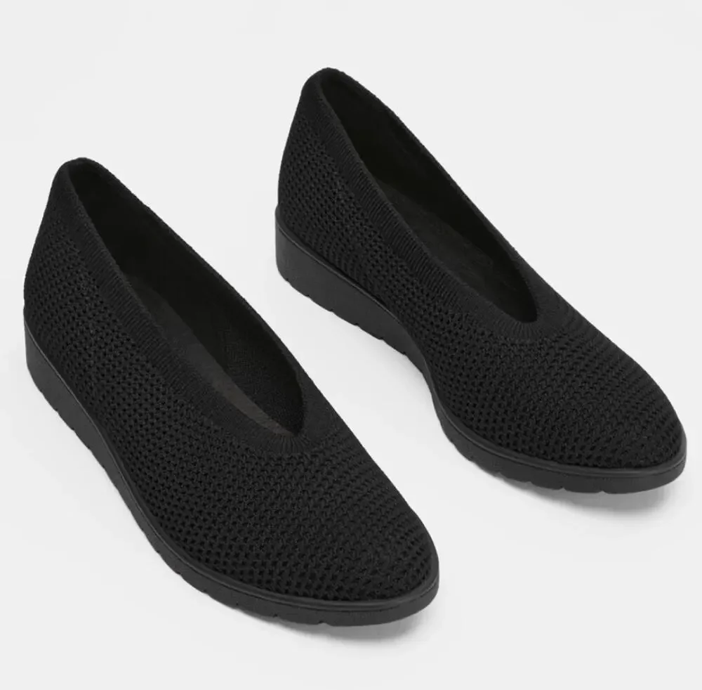 NWOT Eileen Fisher Heaven Stretch Knit Ballet Flats Black 7 Minimalist Comfort